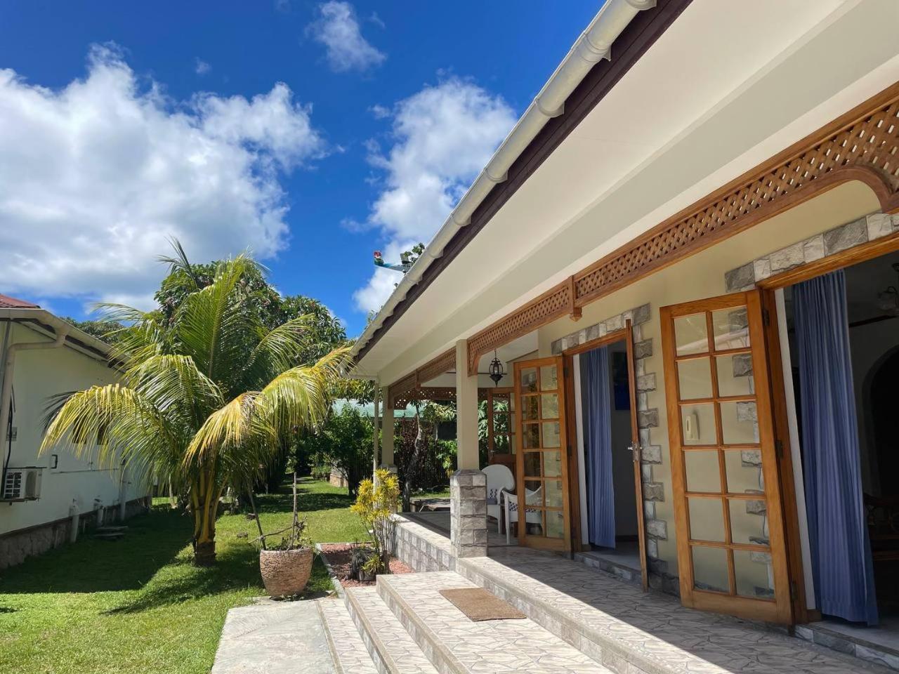 The Islander Hotel Grand Anse  Exterior photo
